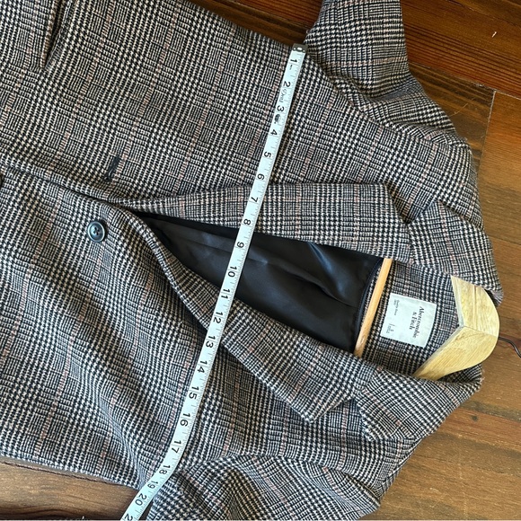 Abercrombie & Fitch wool blend blazer - size S - Picture 13 of 15